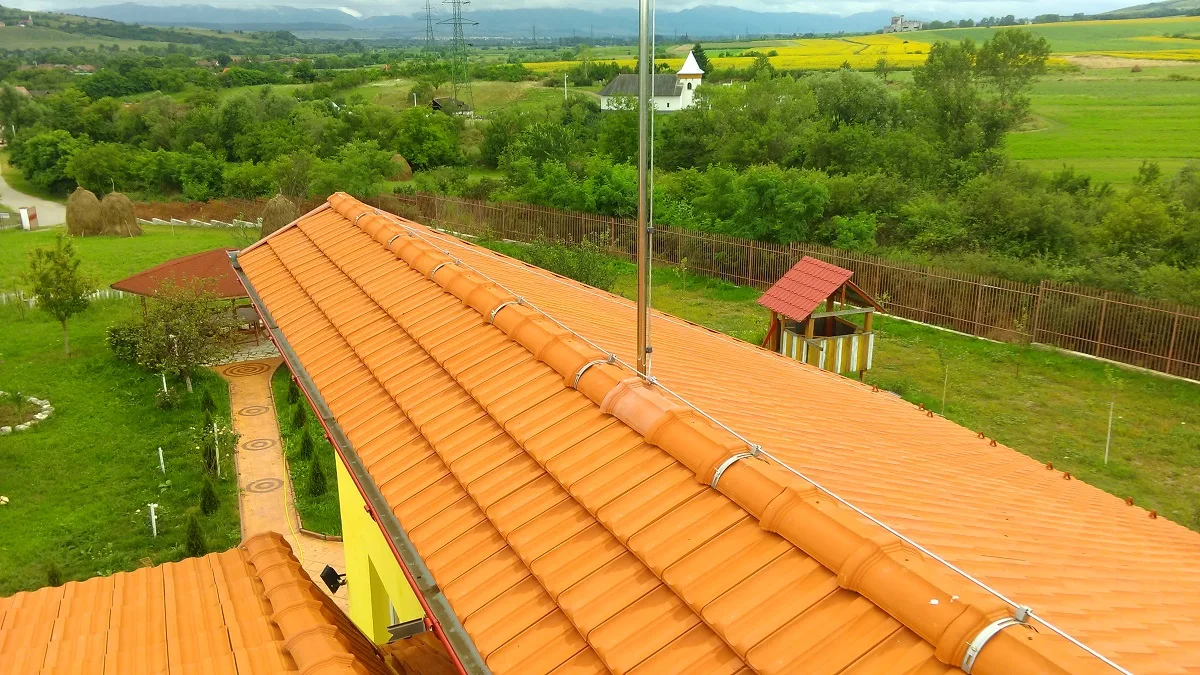 Paratrăsnet PDA - Hoteluri