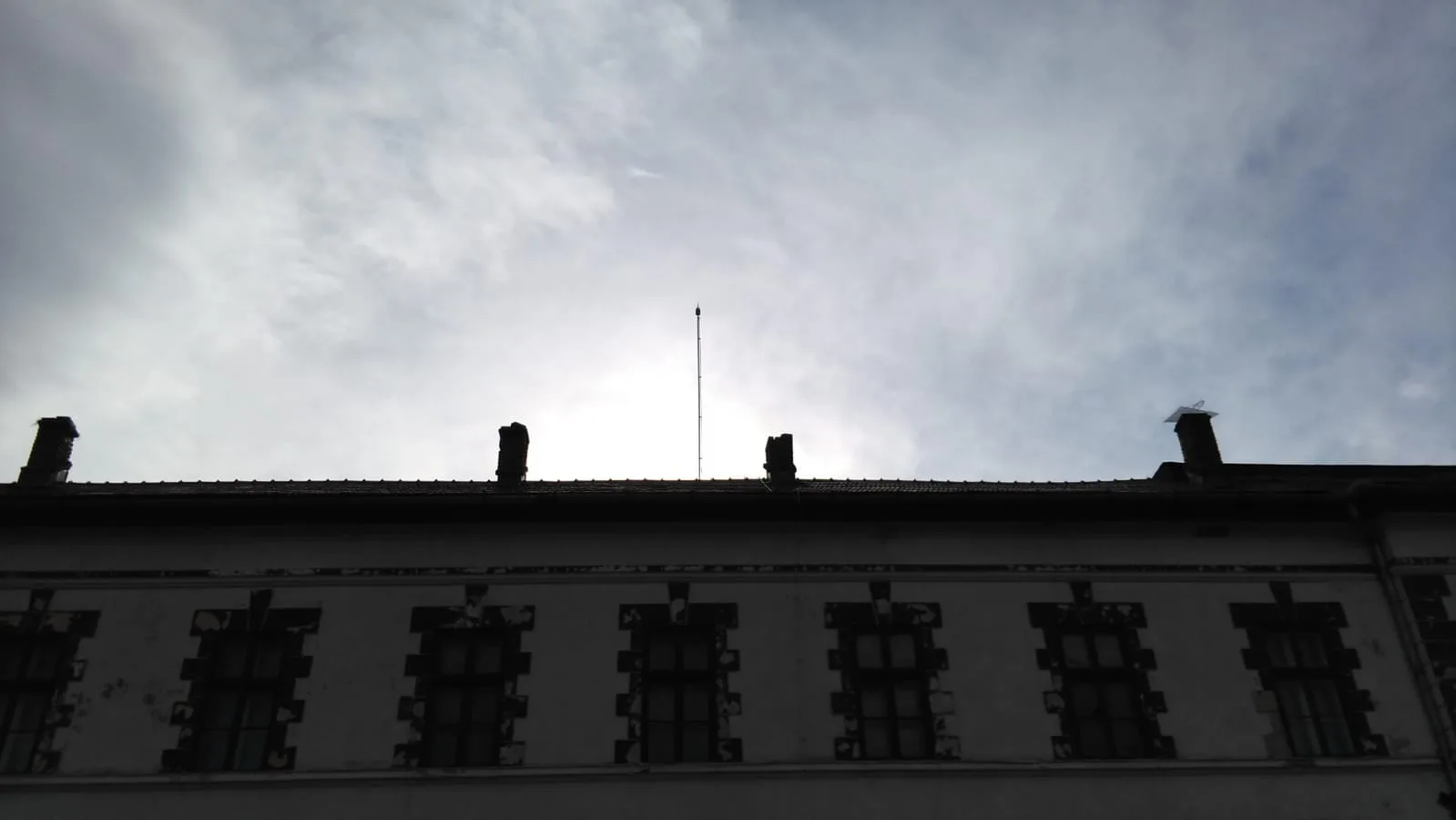 Paratrăsnet PDA - Instituții