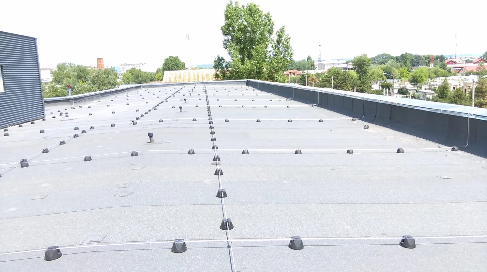 Paratrăsnet PDA - Instituții