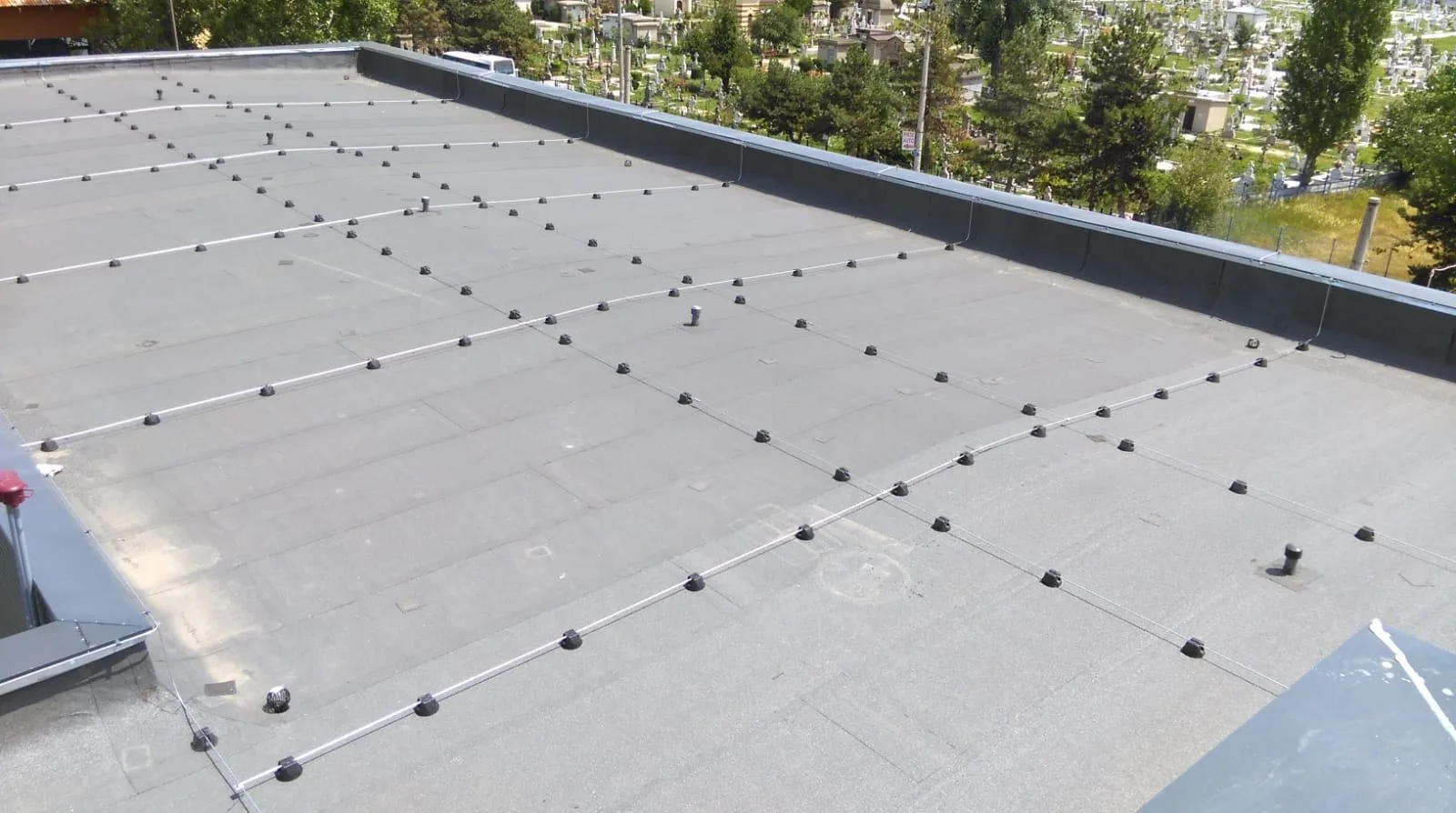 Paratrăsnet PDA - Instituții