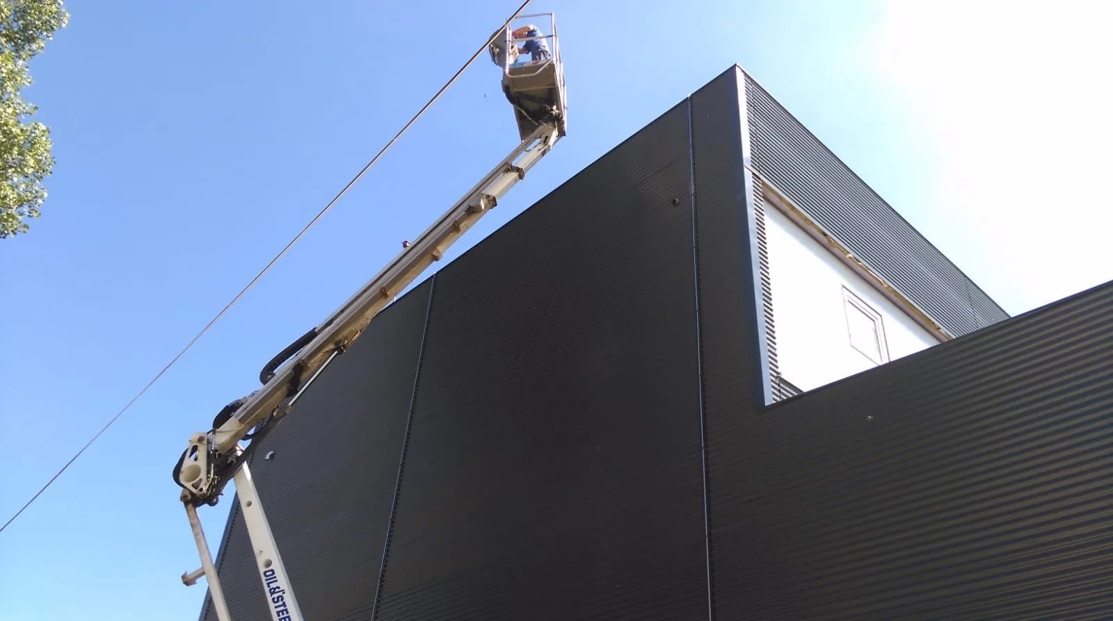 Paratrăsnet PDA - Instituții